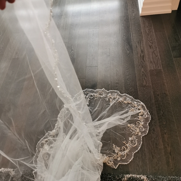 Bridal Veil - Picture 2 of 2